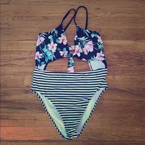 Victoria’s Secret PINK one-piece bathing suit